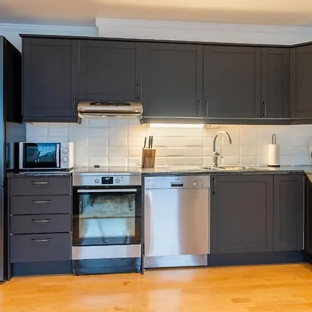 Апартаменты Northstay - Square, Sleeps 5 *